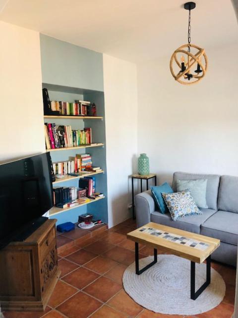 Room With Bathroom In Private House Casa Mar 토록스 외부 사진